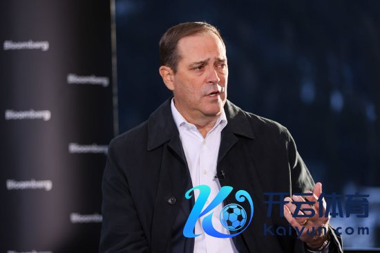 想科首席膨大官Chuck Robbins